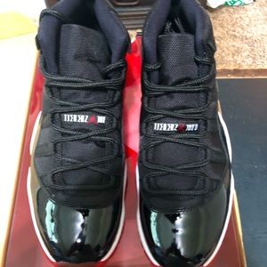 Jordan Bred Retro 11